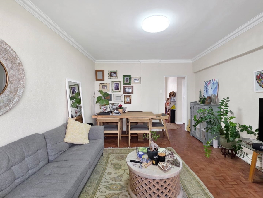 2 Bedroom Property for Sale in Sea Point Western Cape